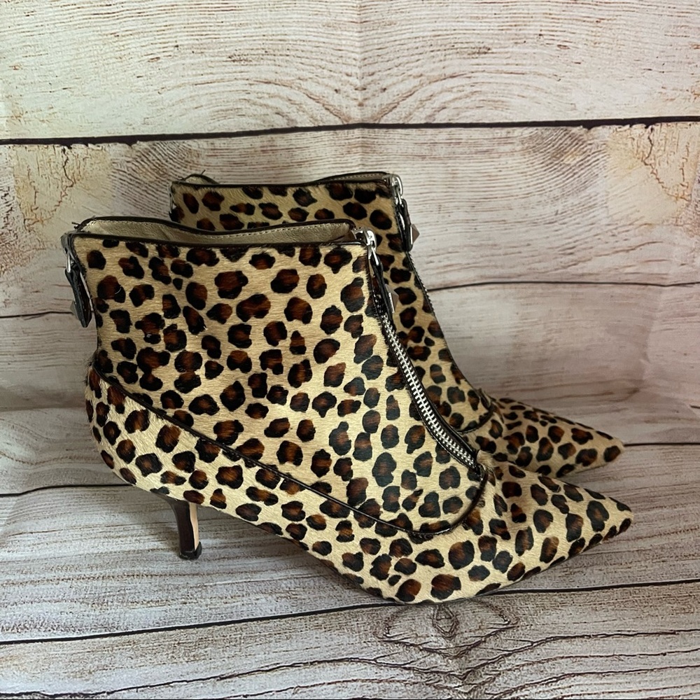 Michael Kors leopard haircalf ankle booties 8.5